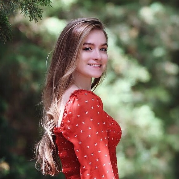 Meet your Posher, Skylar - Picture 1 of 1